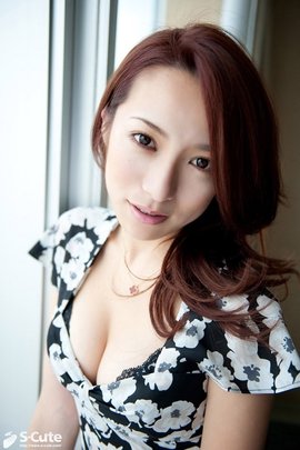 城崎麻理子 城崎麻理子